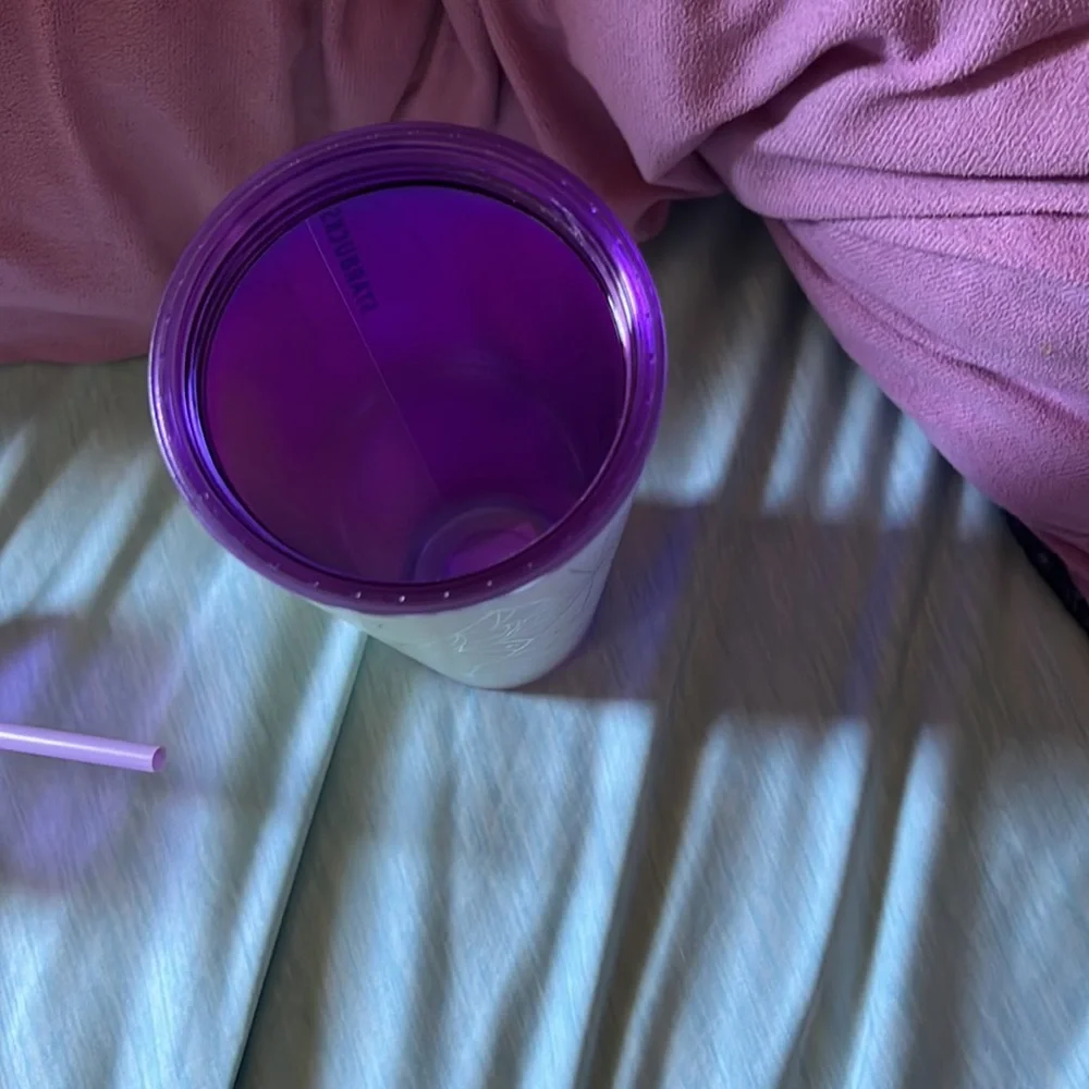 Starbucks spiderweb 🕸️ soft touch 24oz tumbler RARE - Picture 2 of 5